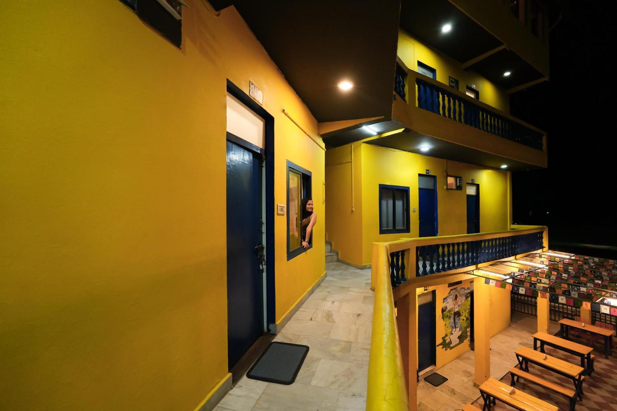 Shalom Backpackers Rishikesh Hostel Exterior photo