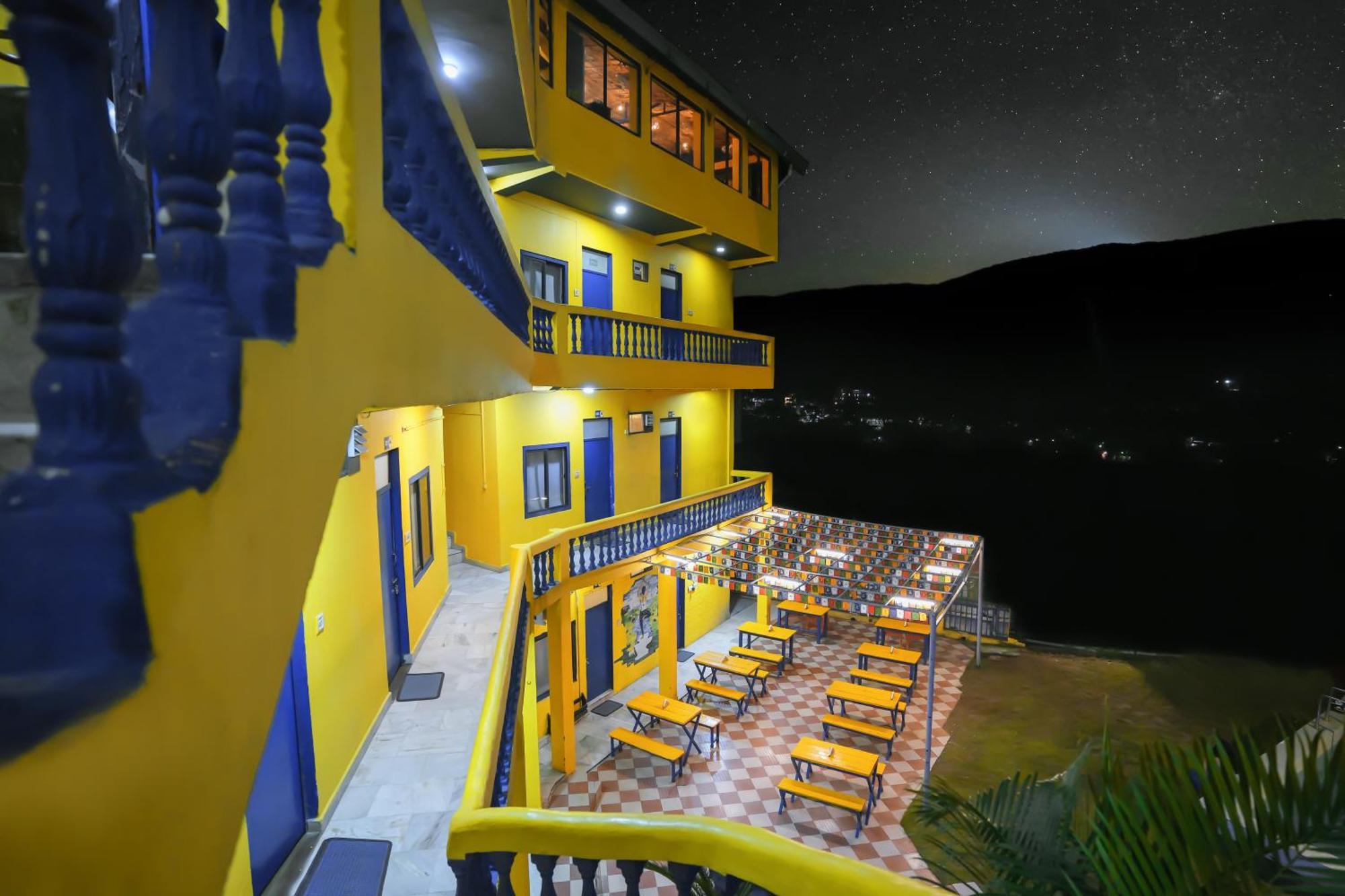 Shalom Backpackers Rishikesh Hostel Exterior photo