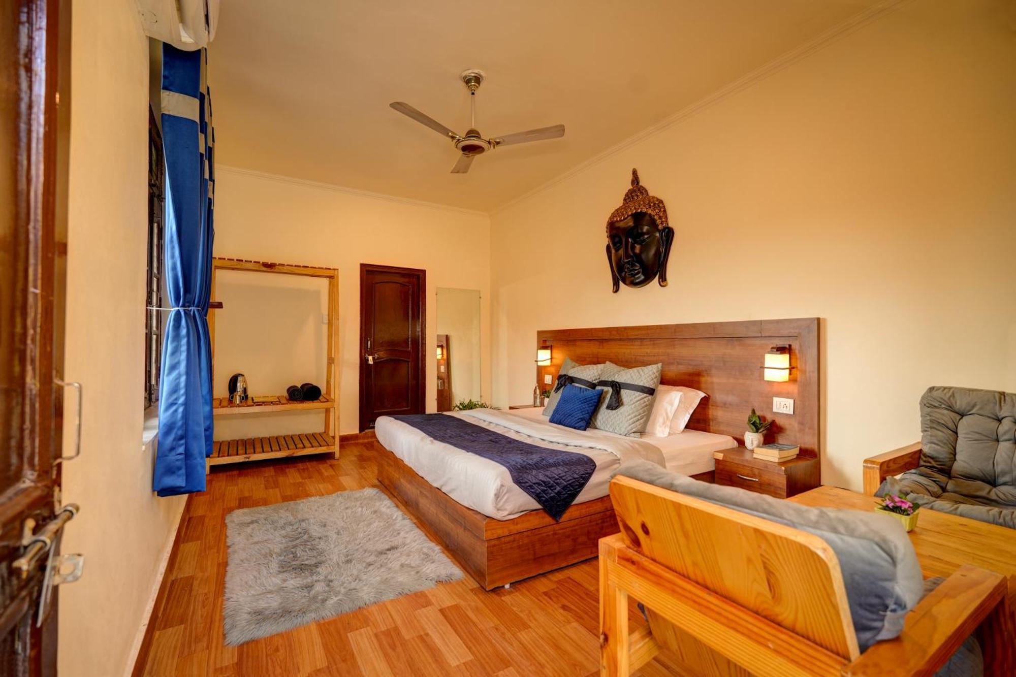 Shalom Backpackers Rishikesh Hostel Exterior photo