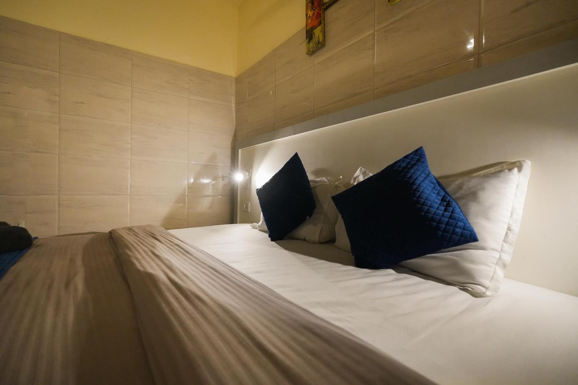 Shalom Backpackers Rishikesh Hostel Room photo
