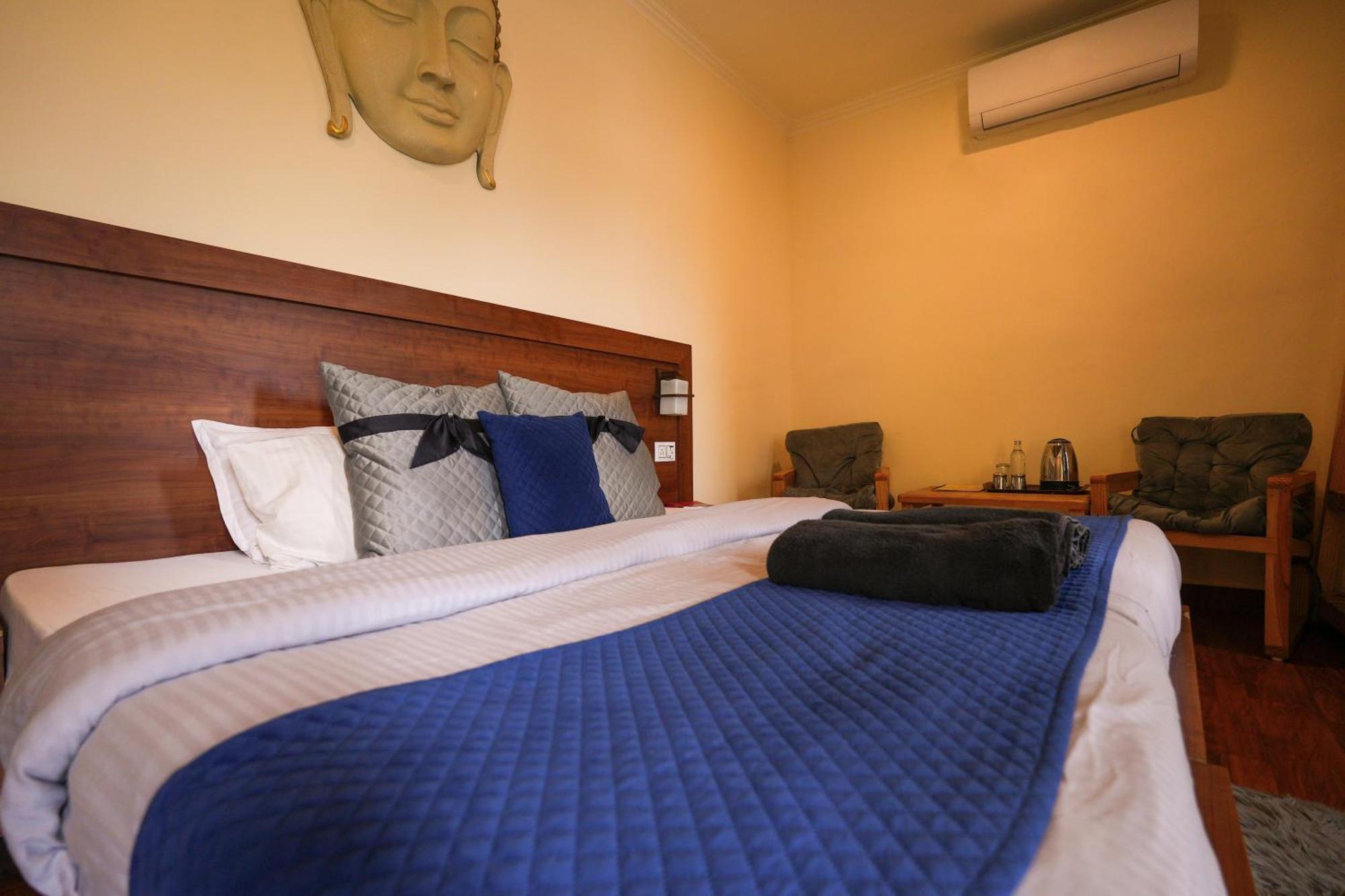 Shalom Backpackers Rishikesh Hostel Room photo