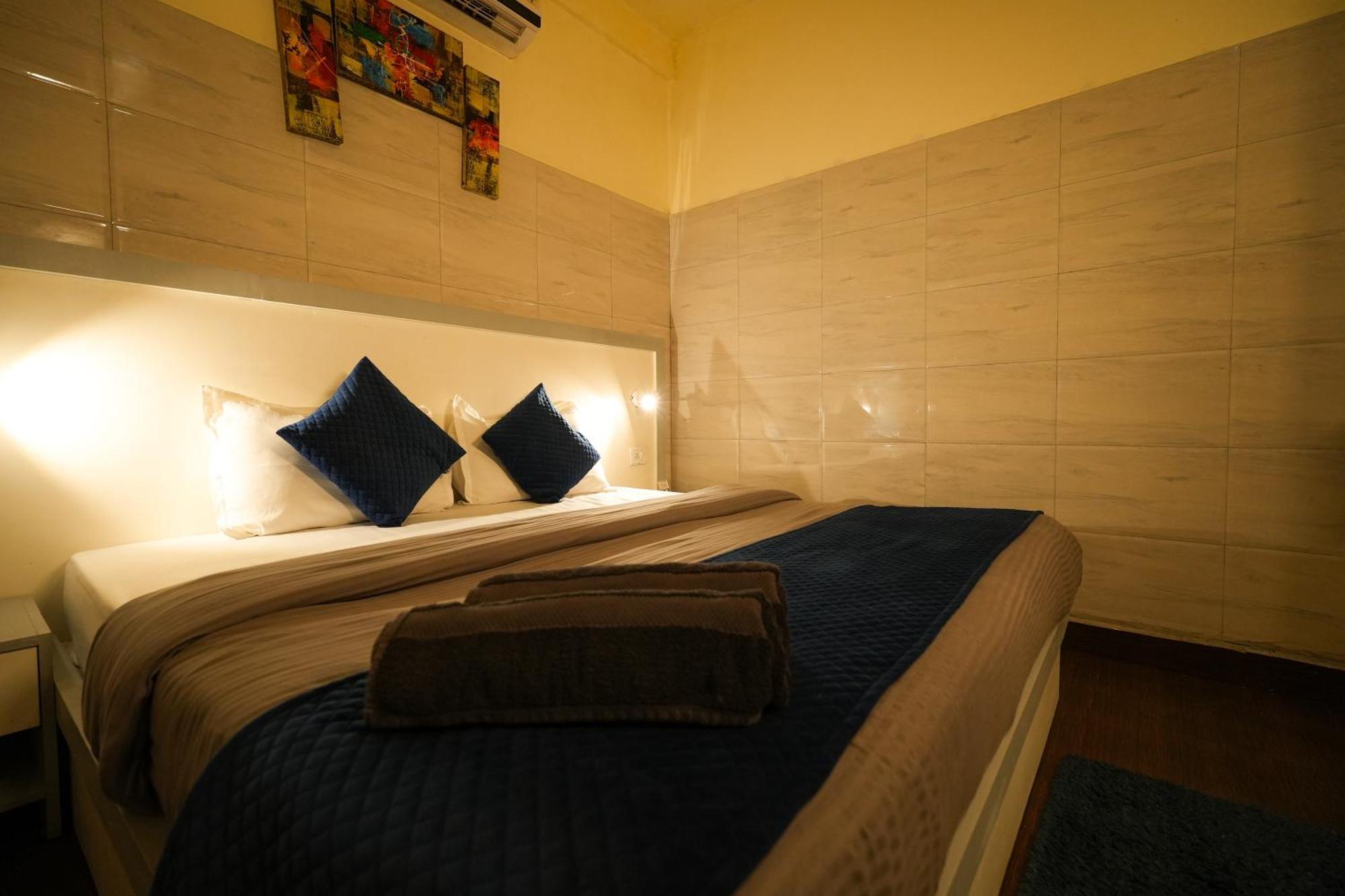 Shalom Backpackers Rishikesh Hostel Room photo